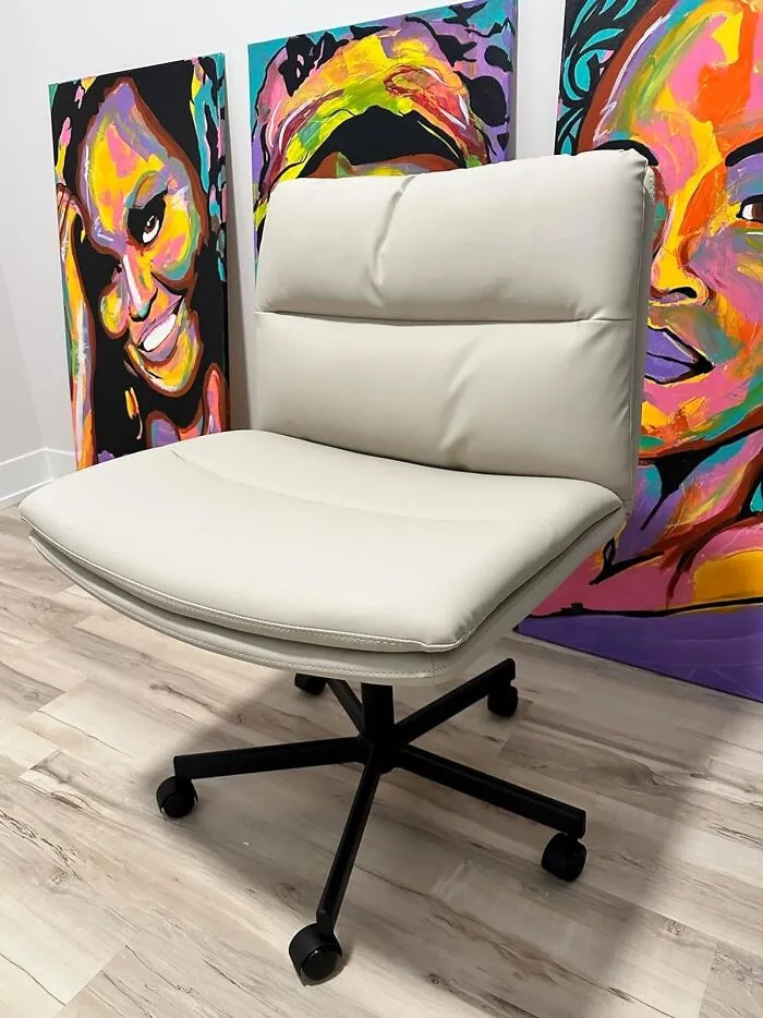 This <span Style="Font:inherit;color:#d74b1f;"> Armless Office Chair </Span> Is Perfect For Anyone That Can't Sit Normally On A Chair 