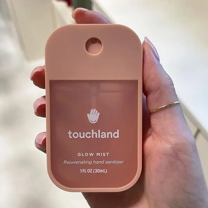 A <span Style="Font:inherit;color:#d74b1f;"> Revitalizing Hand Sanitizer </Span> Will Help You Live Clean