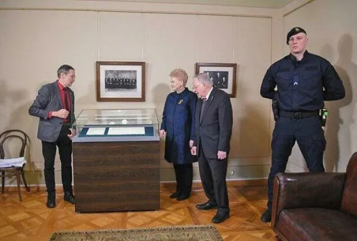 Absolute Unit Guarding Lithuanian Declaration Of Independence