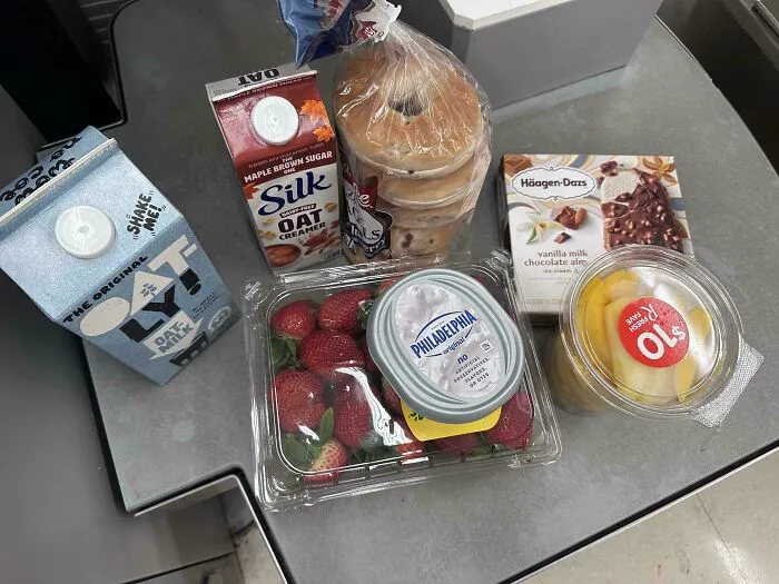 Here's What $46.34 Got This Person From Ralph's In Los Angeles