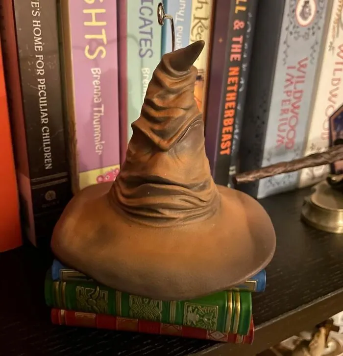 <span Style="Font:inherit;color:#d74b1f;"> Harry Potter Sorting Hat With Sound And Motion </Span>: Now You Will Finally Know If You Are A True Griffindor 