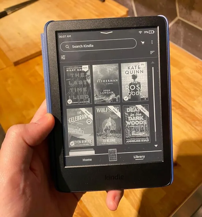 The <a Style="Display:inline;" Href="Https://Www.amazon.com/Kindle-The-Lightest-And-Most-Compact-Kindle/Dp/B09swv3byh?ie=utf8&linkcode=ll1&tag=bpdeer-20&linkid=4ef7cfa7e9506601e808b5176bc47b10&language=en_us&ref_=as_li_ss_tl" Target="_blank">  <span Style="Font:inherit;color:#d74b1f;"> Lightest Kindle</Span> On The Market Lets Your Dad Read Romance Novels Discreetly