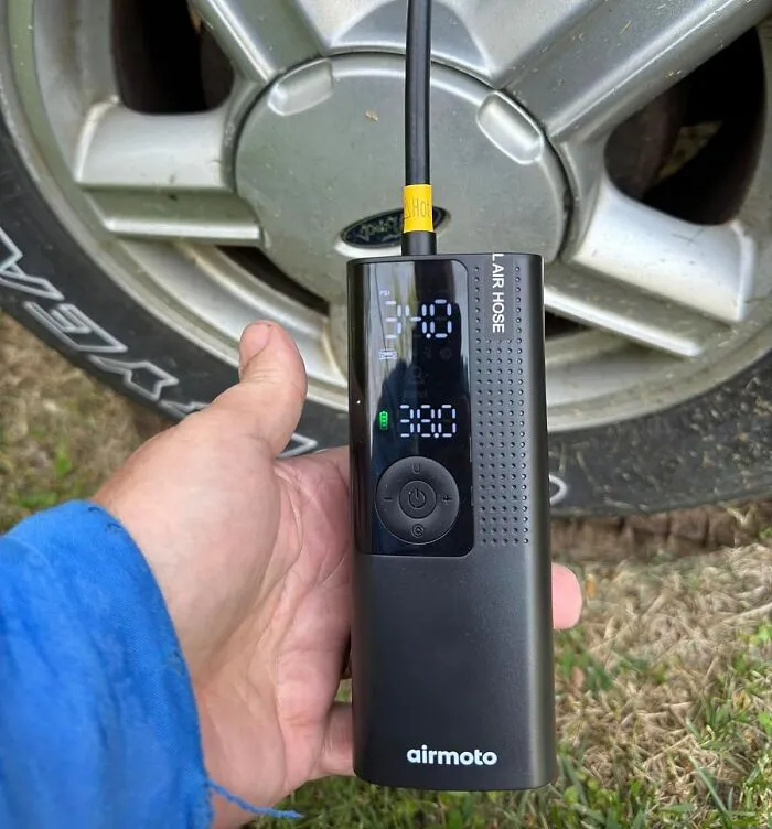If Your Tires Are Looking Tired, Use This <span Style="Font:inherit;color:#d74b1f;"> Portable Air Compressor </Span> To Give Them Another Good Year