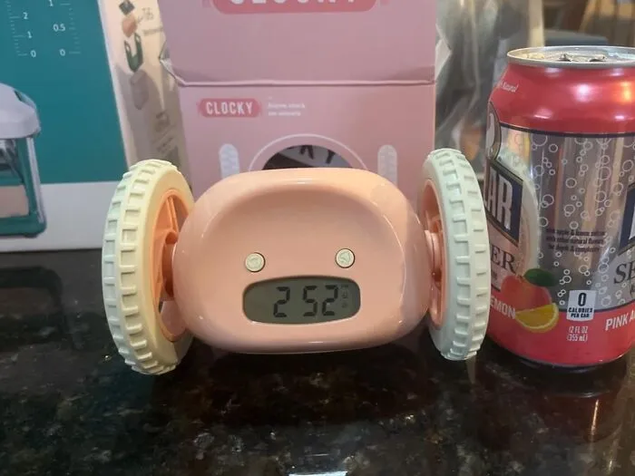 Wake Up With A Jolt Using <span Style="Font:inherit;color:#d74b1f;"> Loud Alarm Clock</Span> For Heavy Sleepers On Wheels
