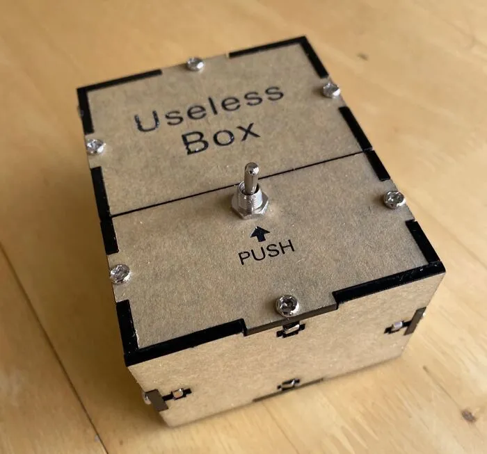 This <span Style="Font:inherit;color:#d74b1f;"> Useless Box </Span> Will Keep Your Fingers Busy If You Have Gaming Withdrawals 