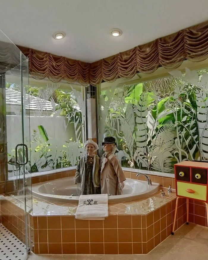 30 Of The Funniest Real Estate Listing Fails (New Pics)