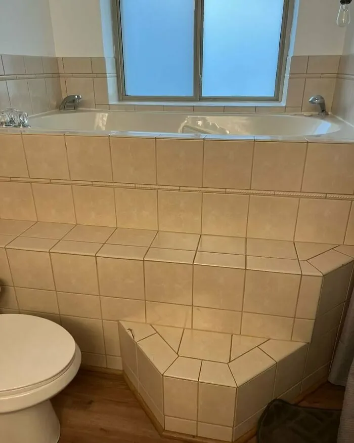 30 Of The Funniest Real Estate Listing Fails (New Pics)