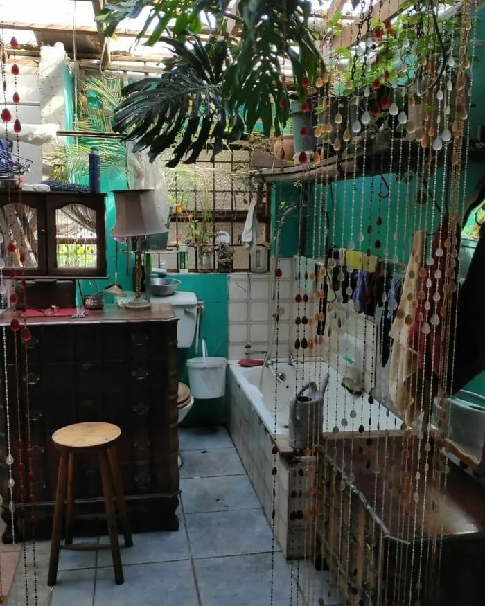30 Of The Funniest Real Estate Listing Fails (New Pics)