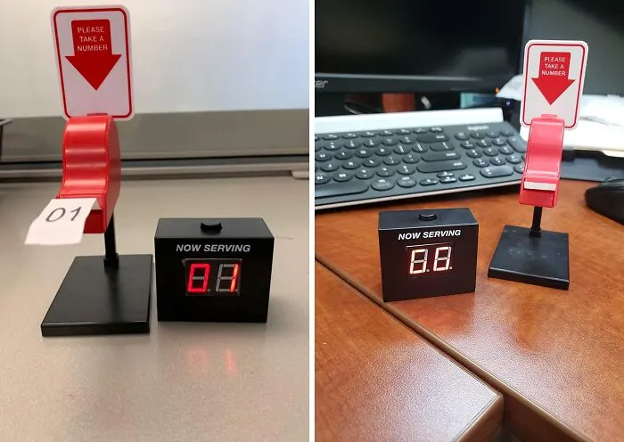 <a style="display:inline;" href="https://www.amazon.com/Take-Number-Ticket-Dispenser-Minis/dp/0762473754?ie=UTF8&linkCode=ll1&tag=bphawk-20&linkId=eee8ee3f1e333c4b0de06976cf1689b5&language=en_US&ref_=as_li_ss_tl " target="_blank"> <span Style="Font:inherit;color:#d74b1f;"> A Tiny Ticket Dispenser </Span> Is The Perfect Gift For Your Busy Boss