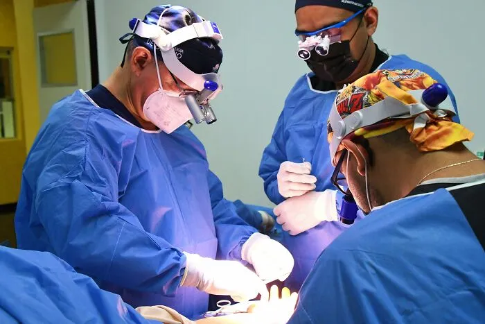 33 Funny Things People Said To Medical Staff Before Their Anesthesia Started Working