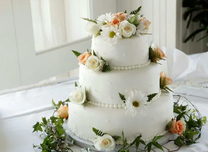“It Was So Shameless”: 50 Awkward Moments That Left Wedding Guests Shook