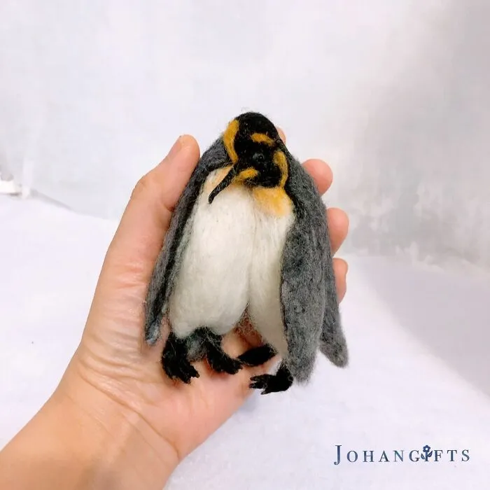King Penguin Couple