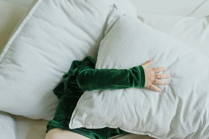 35 Babysitters Share The Weirdest Things The Parents Ever Asked Them To Do