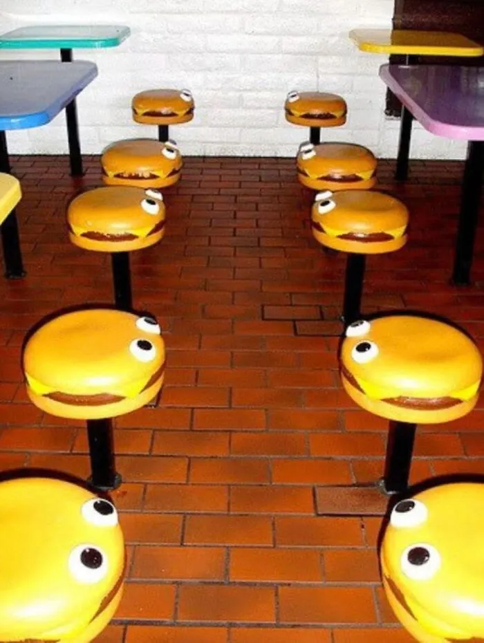 33 Pics Of “Liminal Spaces” That You May Find Oddly Comforting Or Oddly Creepy