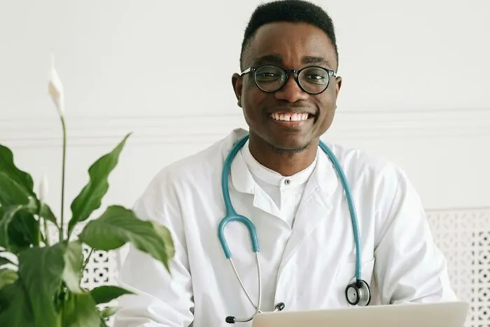 33 Funny Things People Said To Medical Staff Before Their Anesthesia Started Working