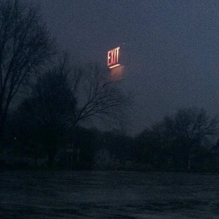 33 Pics Of “Liminal Spaces” That You May Find Oddly Comforting Or Oddly Creepy