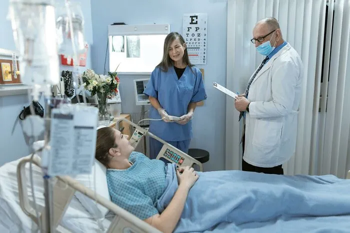 33 Funny Things People Said To Medical Staff Before Their Anesthesia Started Working