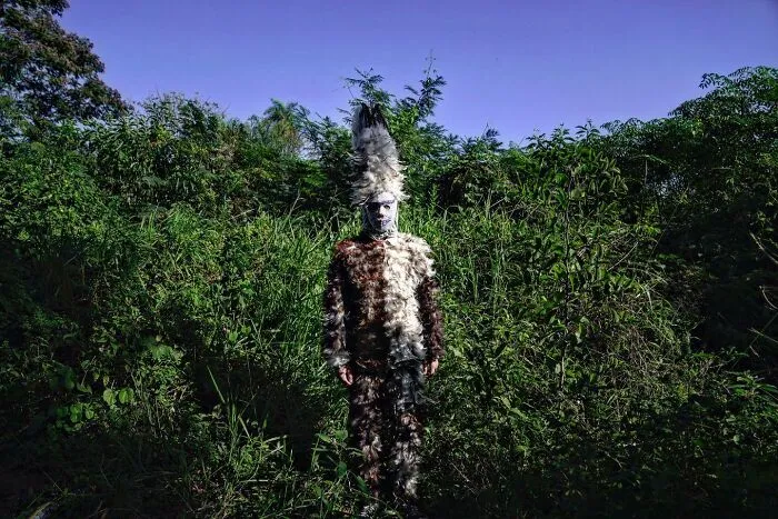 Photojournalist Captures Social Contrasts In Paraguay, Here Are His 33 Most Captivating Photos