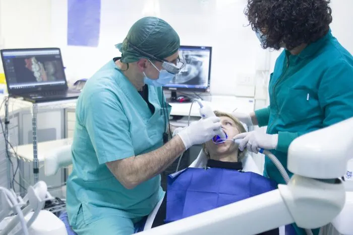 33 Funny Things People Said To Medical Staff Before Their Anesthesia Started Working