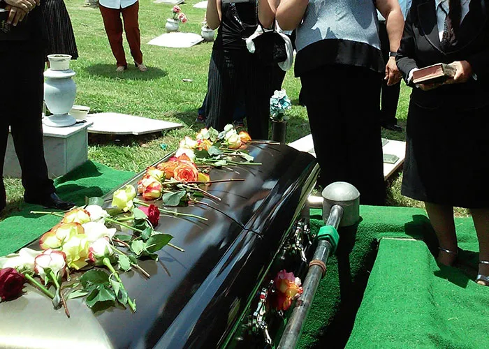 38 People Share Traditions And Social Norms They Absolutely Hate