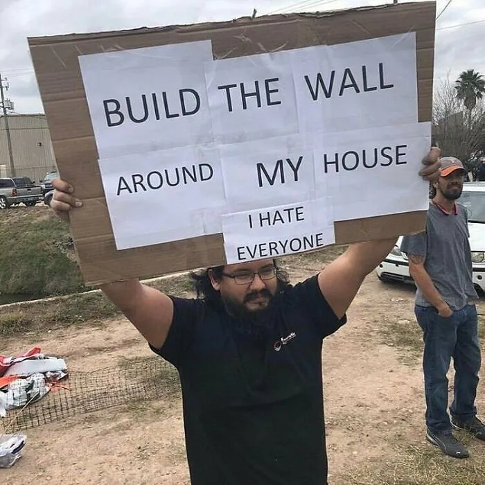 50 Hilariously Random Memes That Keep Entertaining 9.6M Followers Of This IG Page