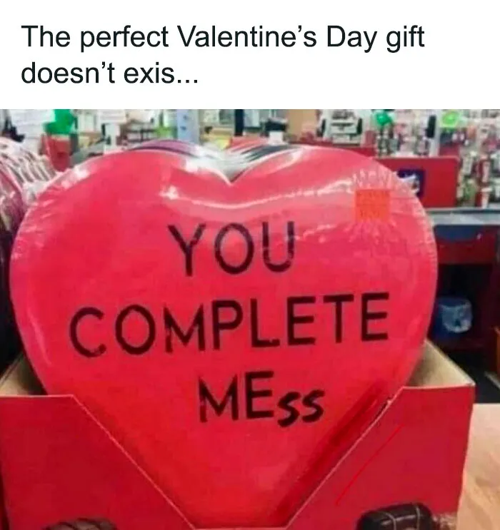50 Times Thrift Shops Delivered Comedy Gold, As Shared By "Ridiculous Thrifter"