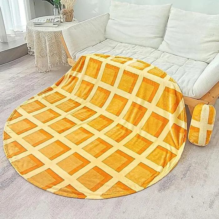 A <span Style="Font:inherit;color:#d74b1f;"> Realistic Waffle Blanket With Pouch </Span>: A Whole New Take On Breakfast In Bed