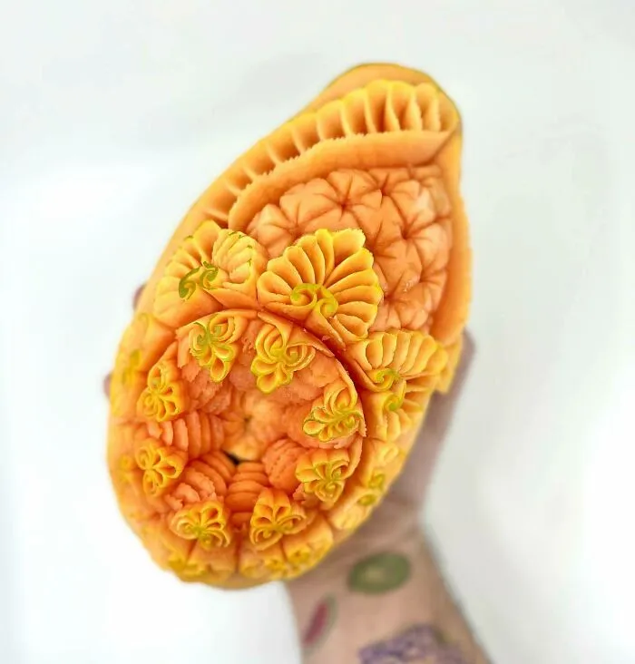 The Art Of Food Carving: 32 Mesmerizing Designs By World Champion Daniele Barresi (New Pics)