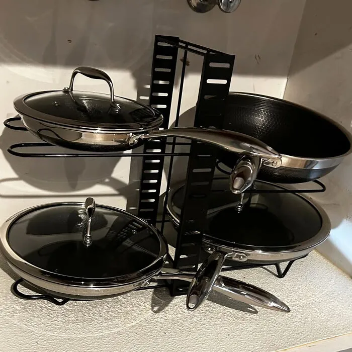 Say Goodbye To Clutter With <a Style="Display:inline;" Href="Https://Www.amazon.com/Gp/Product/B07qx4n4zn?th=1&linkcode=ll1&tag=bppanda-20&linkid=157149d3d83683fadc864fa337f80892&language=en_us&ref_=as_li_ss_tl" Target="_blank"><span Style="Font:inherit;color:#d74b1f;"> Pot Rack Organizers</Span>: Your Kitchen’s New Best Friend