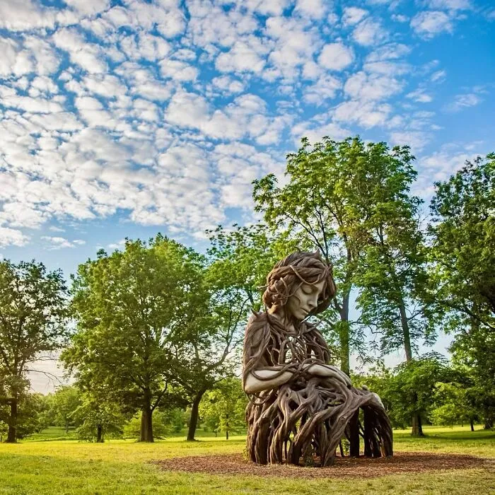 Artist Creates Dream-Like Giant Sculptures (18 Pics)