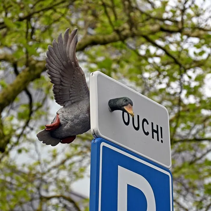 50 New And Clever Interpretations Of Public Spaces Through Street Art By Frankey