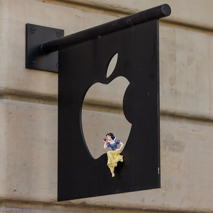 50 New And Clever Interpretations Of Public Spaces Through Street Art By Frankey