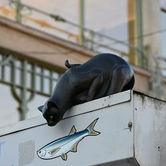 50 New And Clever Interpretations Of Public Spaces Through Street Art By Frankey