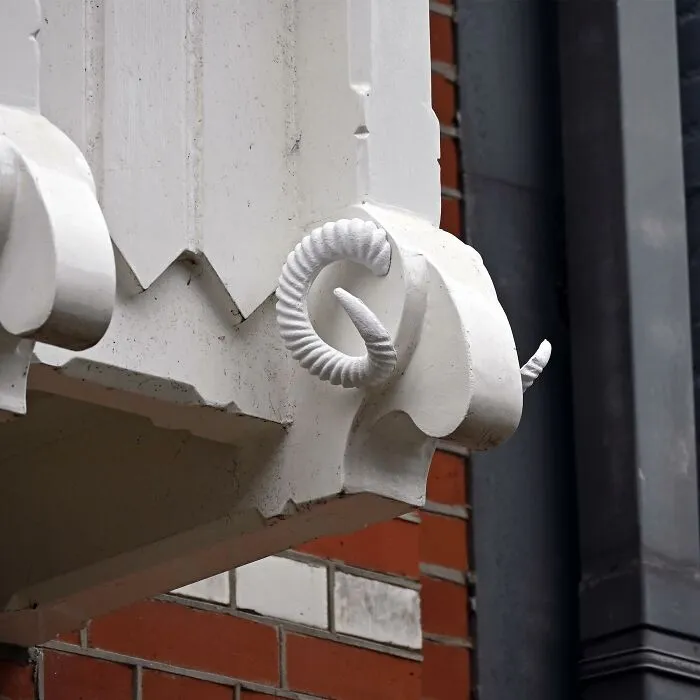 50 New And Clever Interpretations Of Public Spaces Through Street Art By Frankey