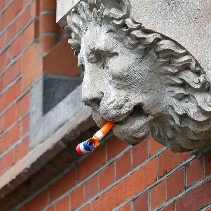 50 New And Clever Interpretations Of Public Spaces Through Street Art By Frankey