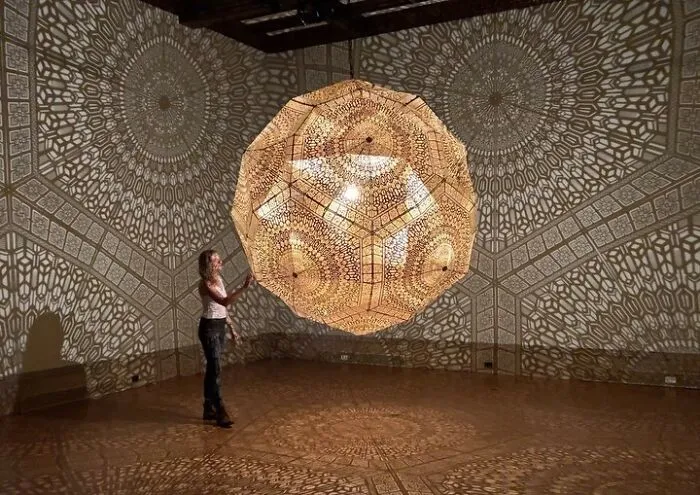 These Artists Made 47 Large-Scale Illuminated Sculptures In Geometrical Shapes