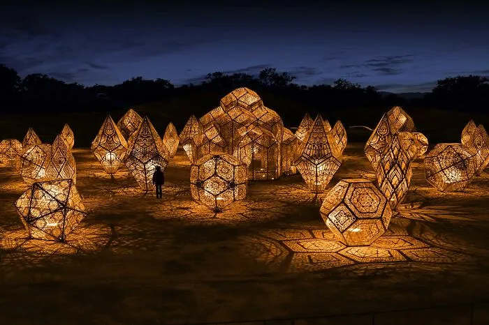 These Artists Made 47 Large-Scale Illuminated Sculptures In Geometrical Shapes