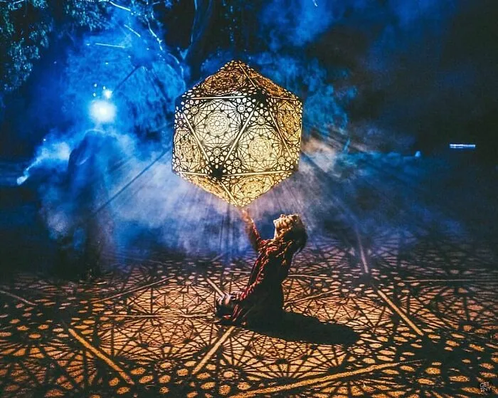 These Artists Made 47 Large-Scale Illuminated Sculptures In Geometrical Shapes