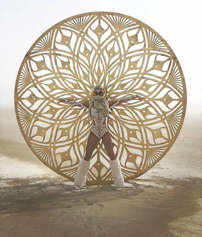 These Artists Made 47 Large-Scale Illuminated Sculptures In Geometrical Shapes