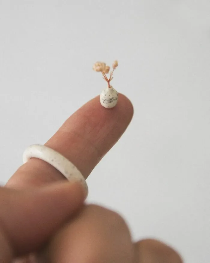 Artist Creates Miniature Pottery That Is Adored By Ceramic Fans And Dollhouse Enthusiasts (25 Pics) 