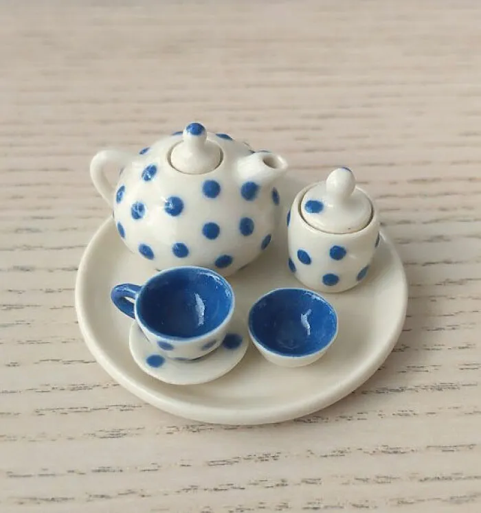 Artist Creates Miniature Pottery That Is Adored By Ceramic Fans And Dollhouse Enthusiasts (25 Pics) 