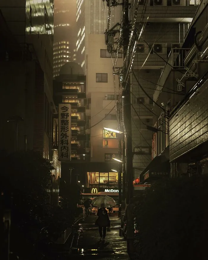 Tokyo After Dark: 43 Mesmerizing Urban Scenes Captured By Takaaki Ito