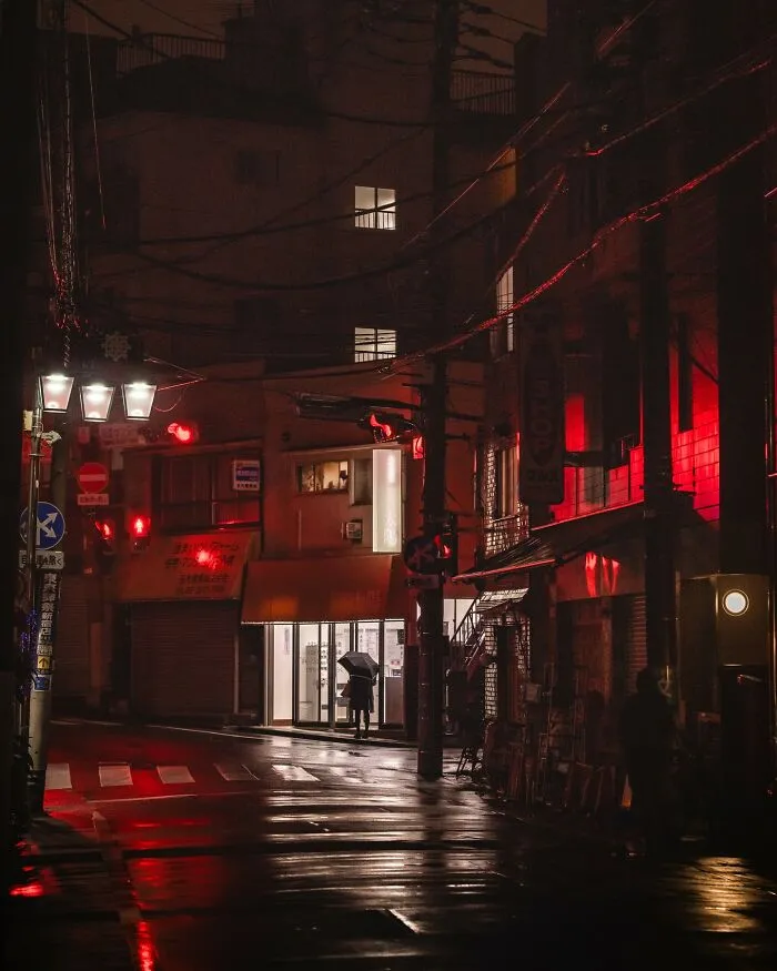 Tokyo After Dark: 43 Mesmerizing Urban Scenes Captured By Takaaki Ito