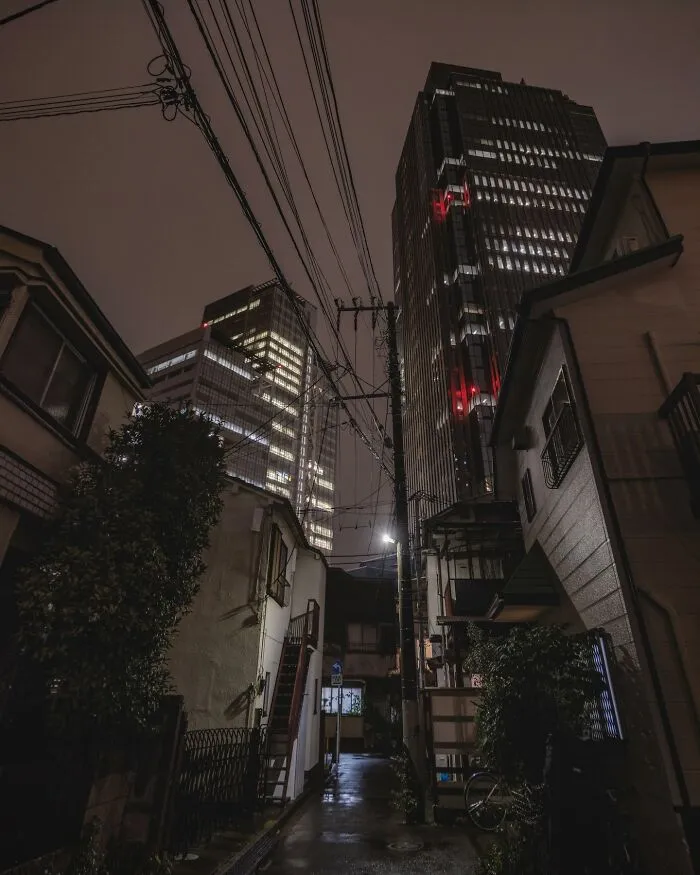 Tokyo After Dark: 43 Mesmerizing Urban Scenes Captured By Takaaki Ito