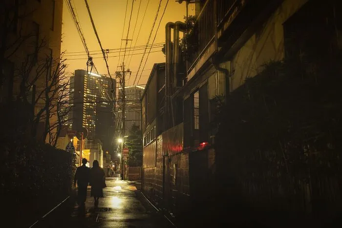 Tokyo After Dark: 43 Mesmerizing Urban Scenes Captured By Takaaki Ito
