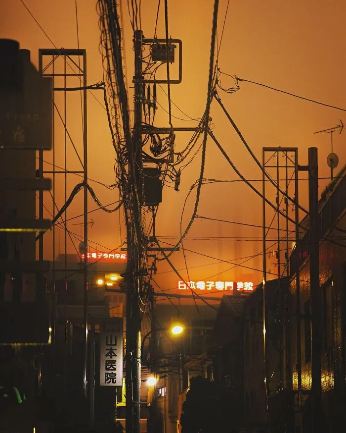 Tokyo After Dark: 43 Mesmerizing Urban Scenes Captured By Takaaki Ito