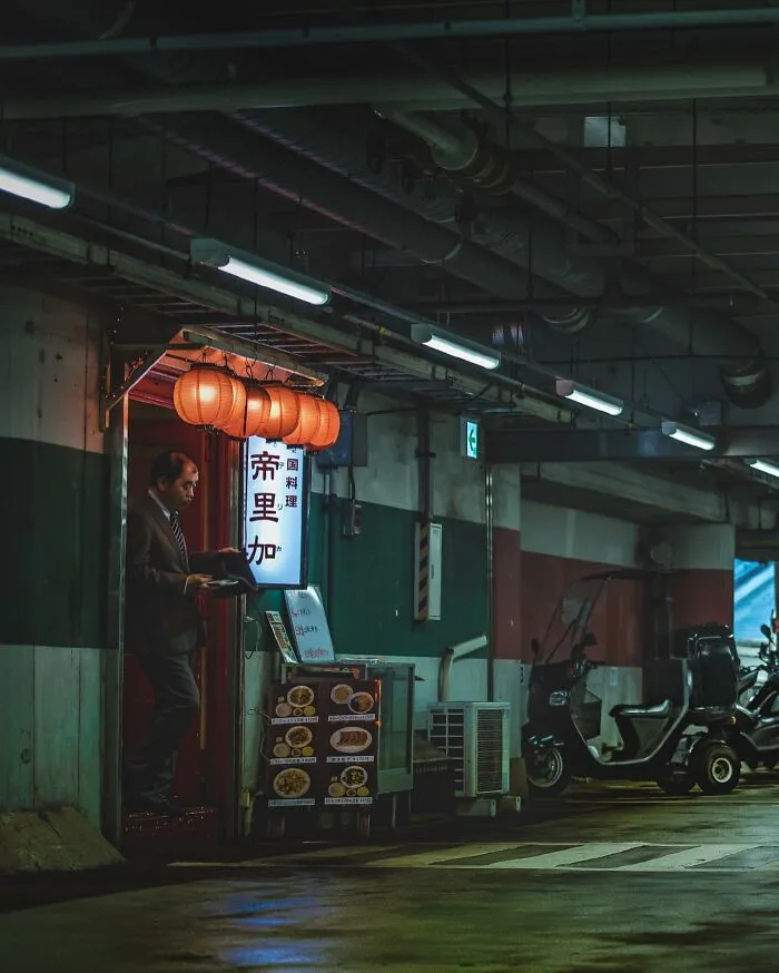 Tokyo After Dark: 43 Mesmerizing Urban Scenes Captured By Takaaki Ito