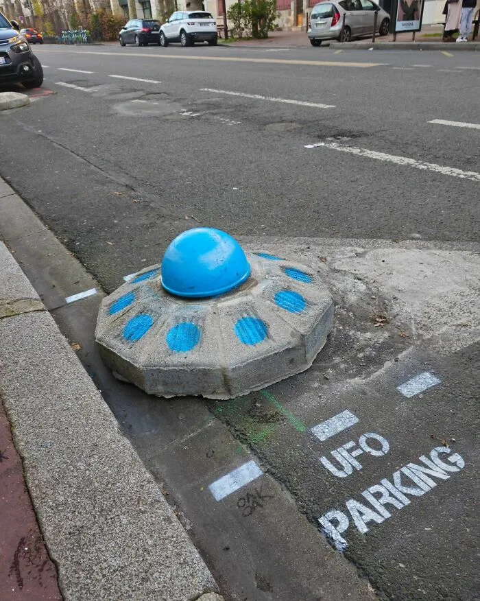 29 Humorous Street Art Pieces Incorporated Into The Streets By Oakoak (New Pics)