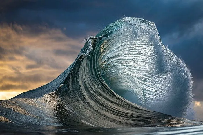 40 Breathtaking Wave Photos By Ray Collins