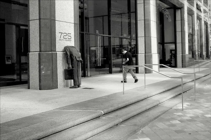 Seeking Hidden Connections: My Candid Exploration Of Street Life Over The Years (31 Pics)